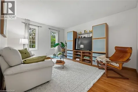 444 Burnett Avenue Cambridge ON N1T 1L3