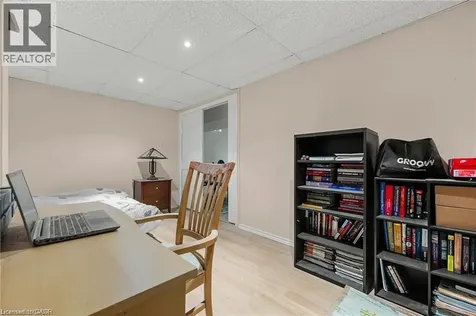 444 Burnett Avenue Cambridge ON N1T 1L3