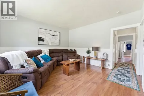 25 Beverly Street Cambridge ON N1R 3Z4