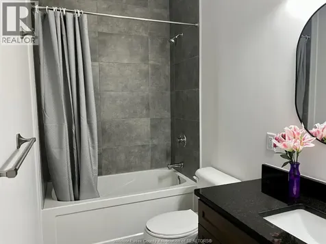 1888 Westview Park Boulevard Lasalle ON N9H 0M1