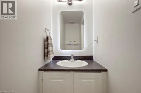 336 Queen Street South Mississauga ON L5M 1M2