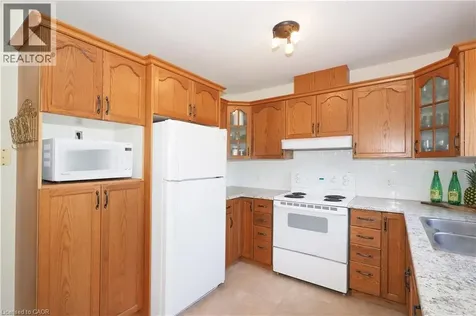 28 Bristow Creek Drive Elmira ON N3B 3K6