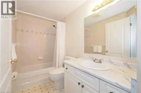 28 Bristow Creek Drive Elmira ON N3B 3K6