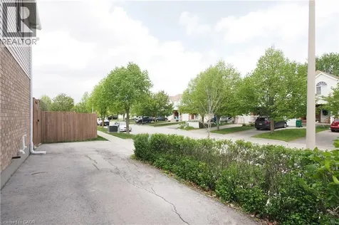 28 Bristow Creek Drive Elmira ON N3B 3K6