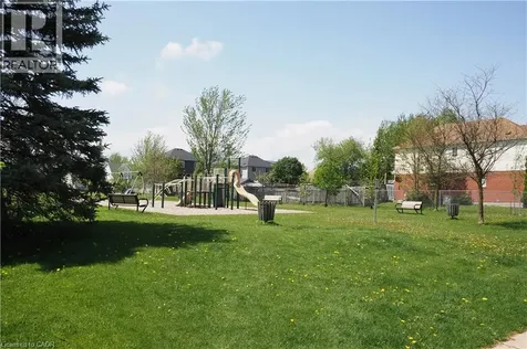 28 Bristow Creek Drive Elmira ON N3B 3K6