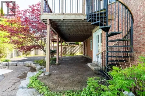 314 Old Chicopee Trail Kitchener ON N2A 4C8
