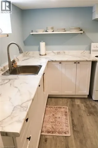 284 East 21st Street Hamilton ON L8V 2T9
