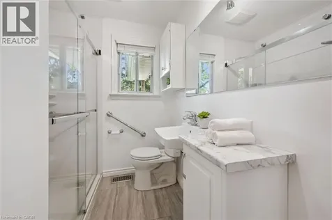 98 Chelsea Road Kitchener ON N2B 1H9