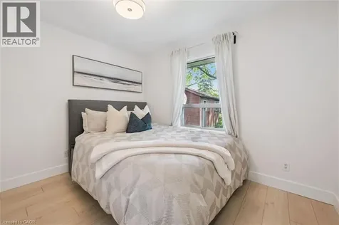98 Chelsea Road Kitchener ON N2B 1H9