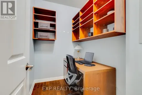 255 Keats Way Waterloo ON N2L 6N6