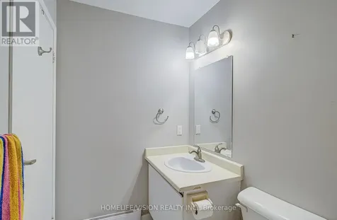 271 Eiwo Court Waterloo ON N2K 2M8