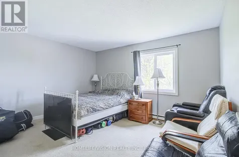 271 Eiwo Court Waterloo ON N2K 2M8