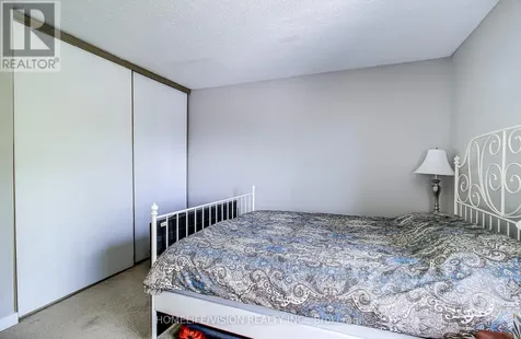 271 Eiwo Court Waterloo ON N2K 2M8
