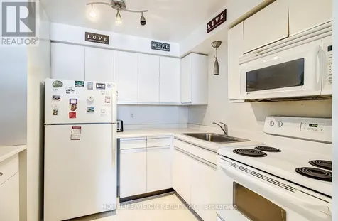 271 Eiwo Court Waterloo ON N2K 2M8