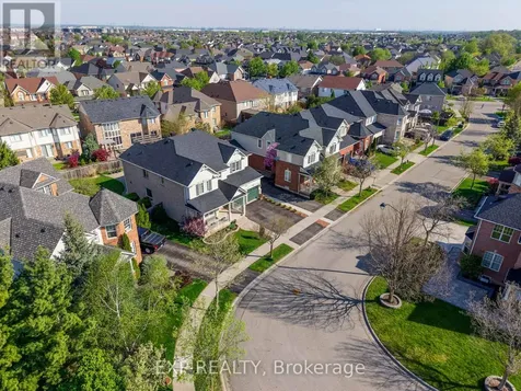 1227 Christie Circle Milton (be Beaty) ON L9T 6V4
