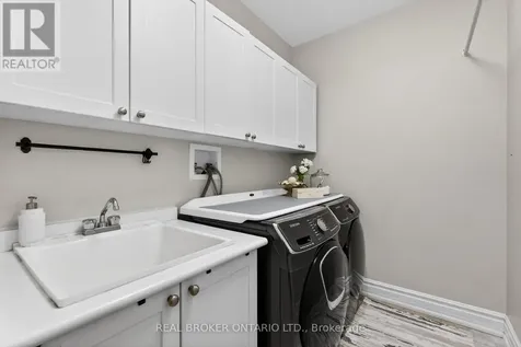 8 Gamble Street Halton Hills (glen Williams) ON L7G 0B7