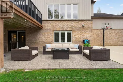 8 Gamble Street Halton Hills (glen Williams) ON L7G 0B7