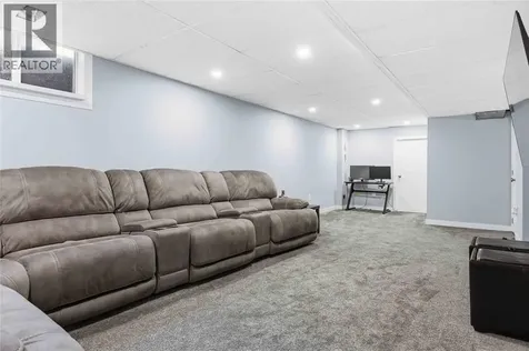 465 Althouse Court Sarnia ON N7S 6C7