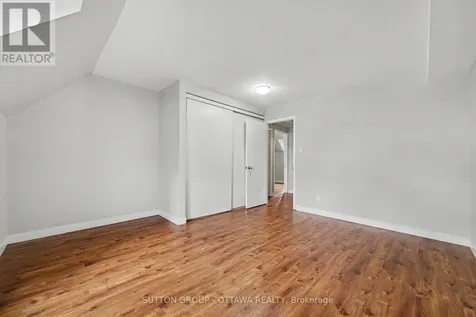 73 Scrivens Street Ottawa ON K2B 8N2