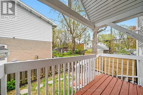 73 Scrivens Street Ottawa ON K2B 8N2