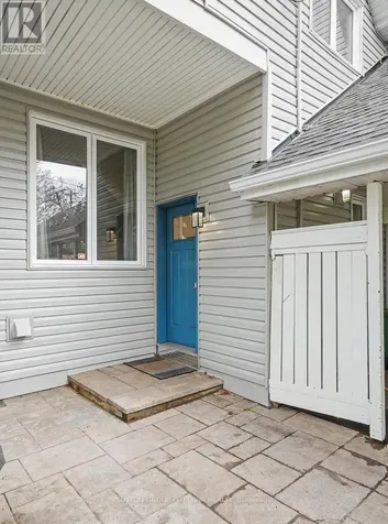 73 Scrivens Street Ottawa ON K2B 8N2