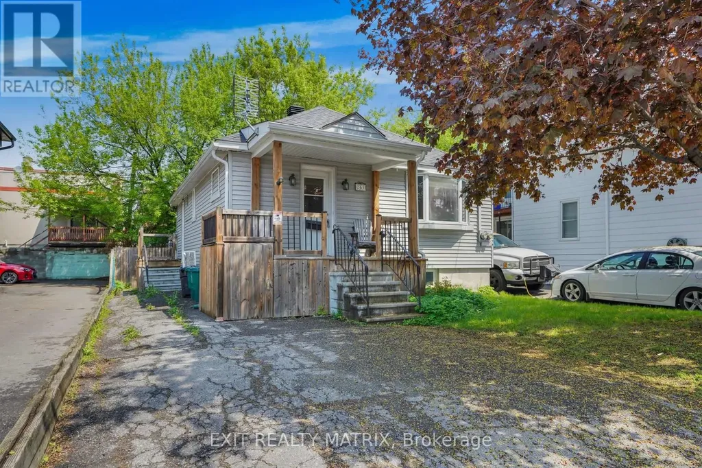 261 Montfort Street Ottawa ON K1L 5P1