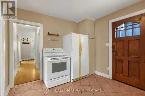 261 Montfort Street Ottawa ON K1L 5P1