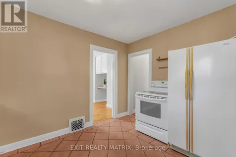 261 Montfort Street Ottawa ON K1L 5P1