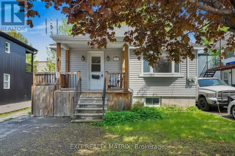 261 Montfort Street Ottawa ON K1L 5P1