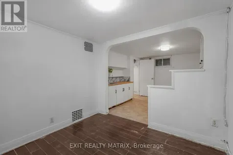 261 Montfort Street Ottawa ON K1L 5P1