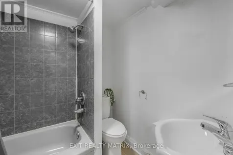 261 Montfort Street Ottawa ON K1L 5P1