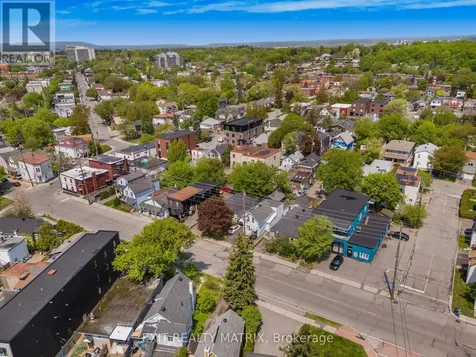 261 Montfort Street Ottawa ON K1L 5P1