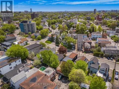 261 Montfort Street Ottawa ON K1L 5P1