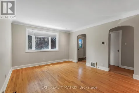 261 Montfort Street Ottawa ON K1L 5P1