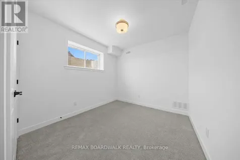 141 Shelleright Street Ottawa ON K2S 1B6
