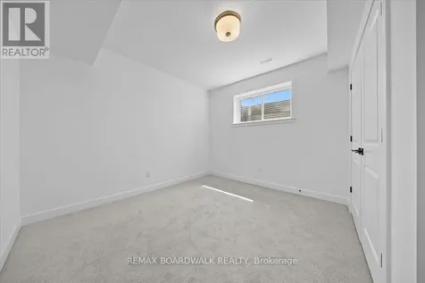 141 Shelleright Street Ottawa ON K2S 1B6