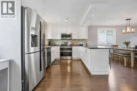 457 Mcnaughton Avenue East Chatham ON N7L 2H2