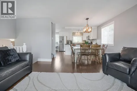 457 Mcnaughton Avenue East Chatham ON N7L 2H2