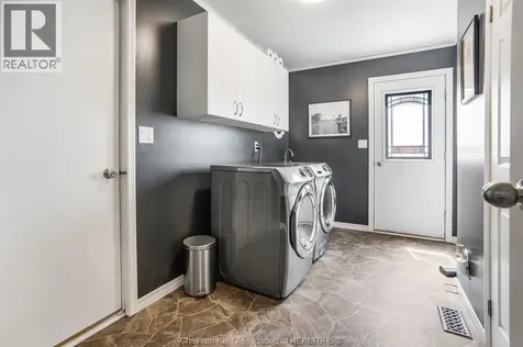 457 Mcnaughton Avenue East Chatham ON N7L 2H2