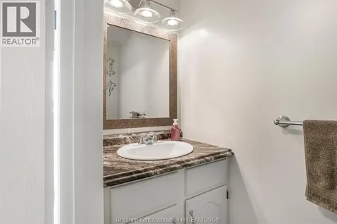 457 Mcnaughton Avenue East Chatham ON N7L 2H2