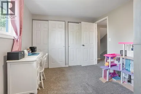 457 Mcnaughton Avenue East Chatham ON N7L 2H2