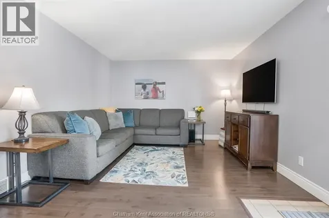 457 Mcnaughton Avenue East Chatham ON N7L 2H2