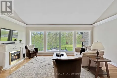 1279 Maple Manor Road North Dumfries ON N1P 0A1