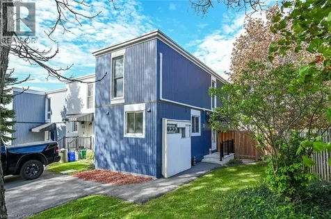 25 Britten Close Hamilton ON L9C 4J8