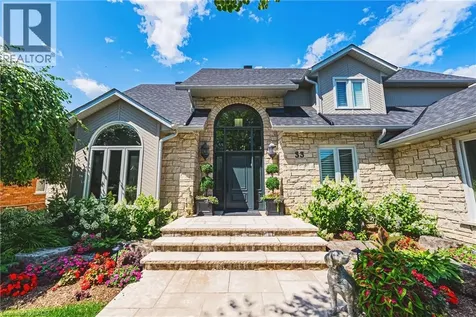 33 Golfview Crescent Dundas ON L9H 6V1