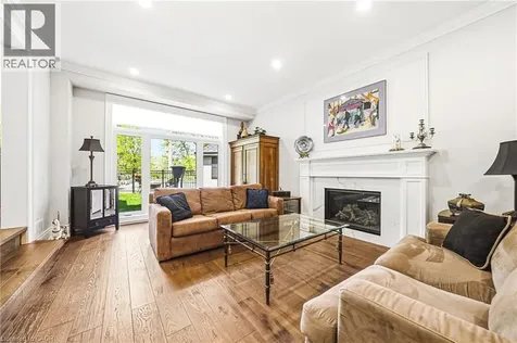 33 Golfview Crescent Dundas ON L9H 6V1