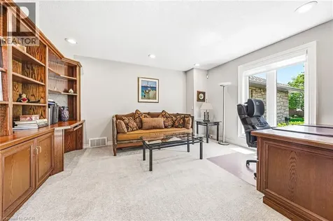 33 Golfview Crescent Dundas ON L9H 6V1