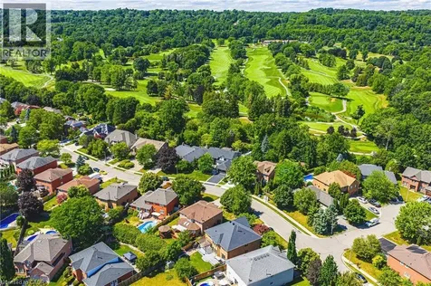 33 Golfview Crescent Dundas ON L9H 6V1
