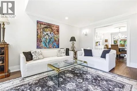 33 Golfview Crescent Dundas ON L9H 6V1