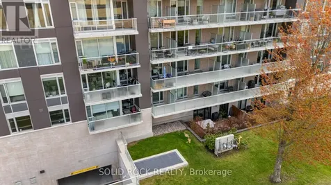 530 De Mazenod Avenue Ottawa ON K1S 5W8
